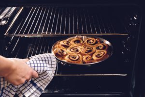 Eliminar el mal olor del horno