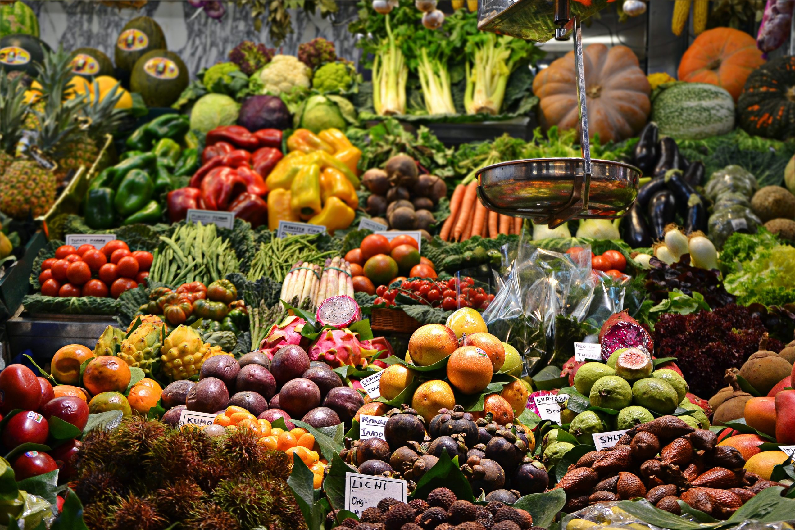 Eliminar pesticidas de las frutas y verduras.