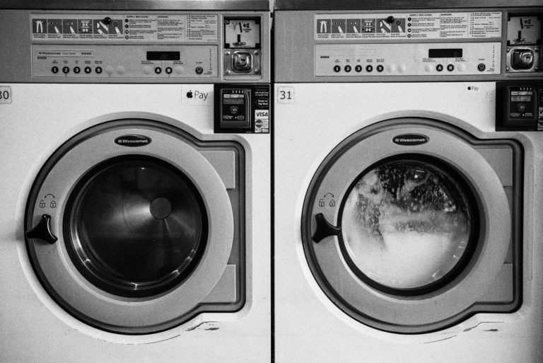 Evita la formación de cal en tu lavadora